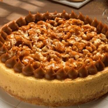 Tarta de Dulce de Leche con Nueces Caramelizadas